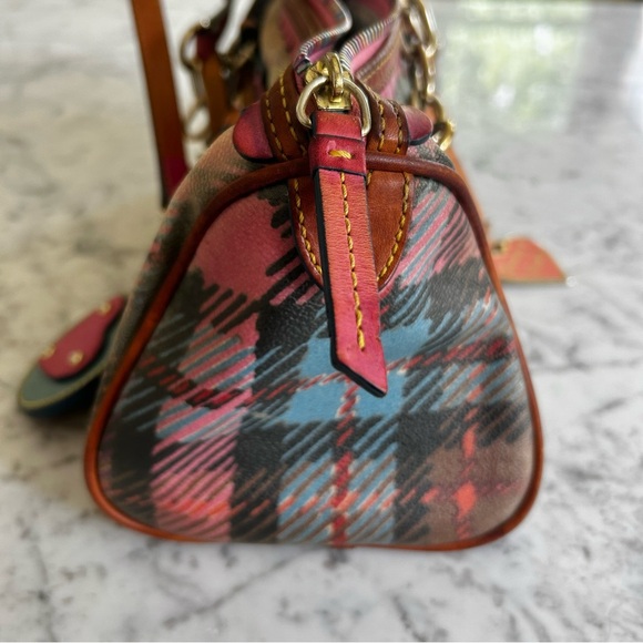 Vintage Y2K dooney & bourke barrel bag - Picture 8 of 14